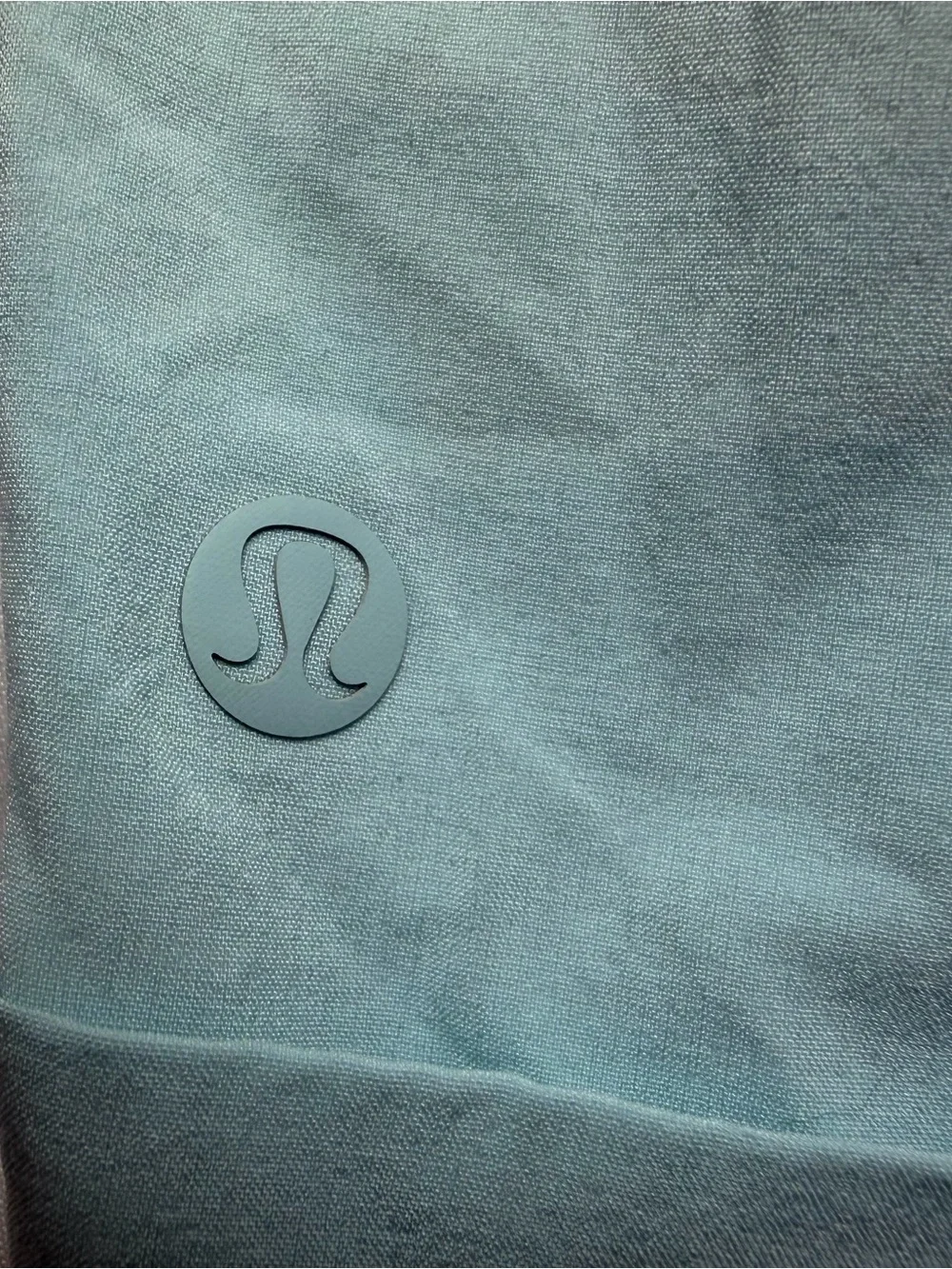 Lululemon Women’s Athletic Running Shorts Size 8 Light Aqua Back Pocket